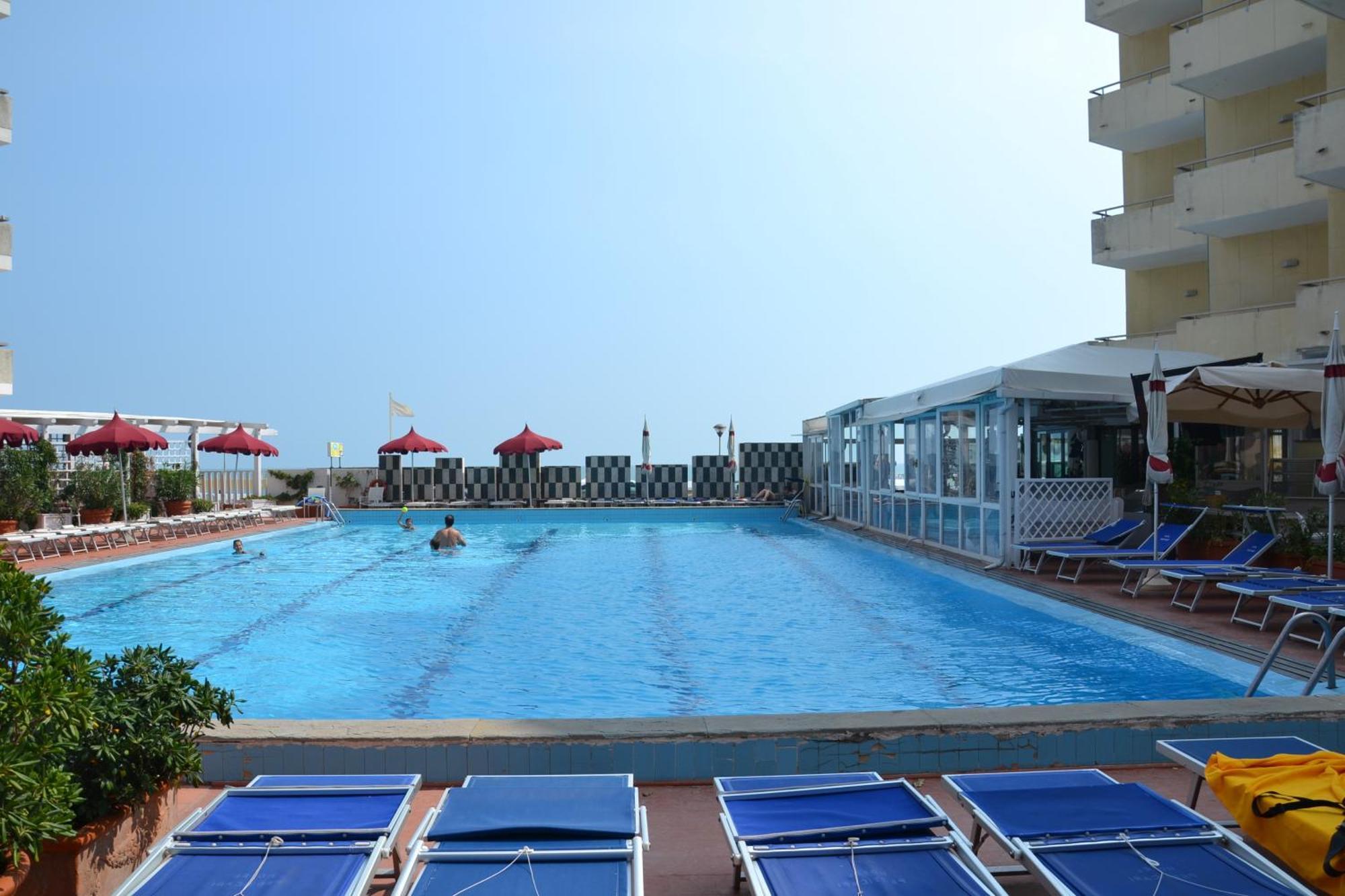 Hotel Perticari Pesaro Esterno foto
