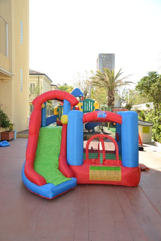 Hotel Perticari Pesaro Esterno foto