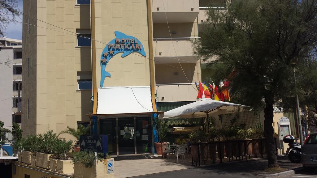 Hotel Perticari Pesaro Esterno foto