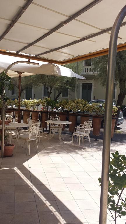 Hotel Perticari Pesaro Esterno foto