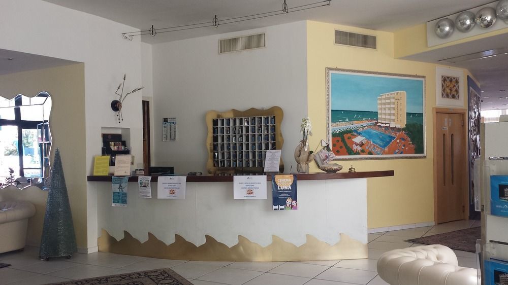 Hotel Perticari Pesaro Esterno foto