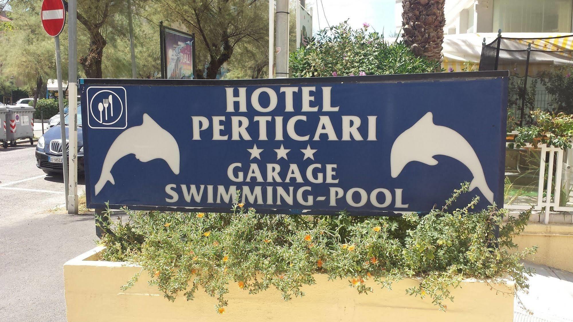 Hotel Perticari Pesaro Esterno foto